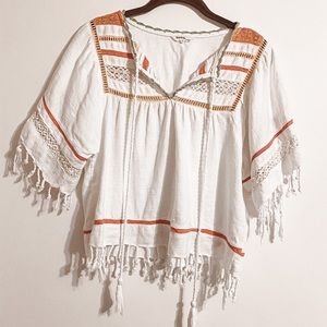 ROCKS & INDIGO Crochet Lace Trim Fringe Top